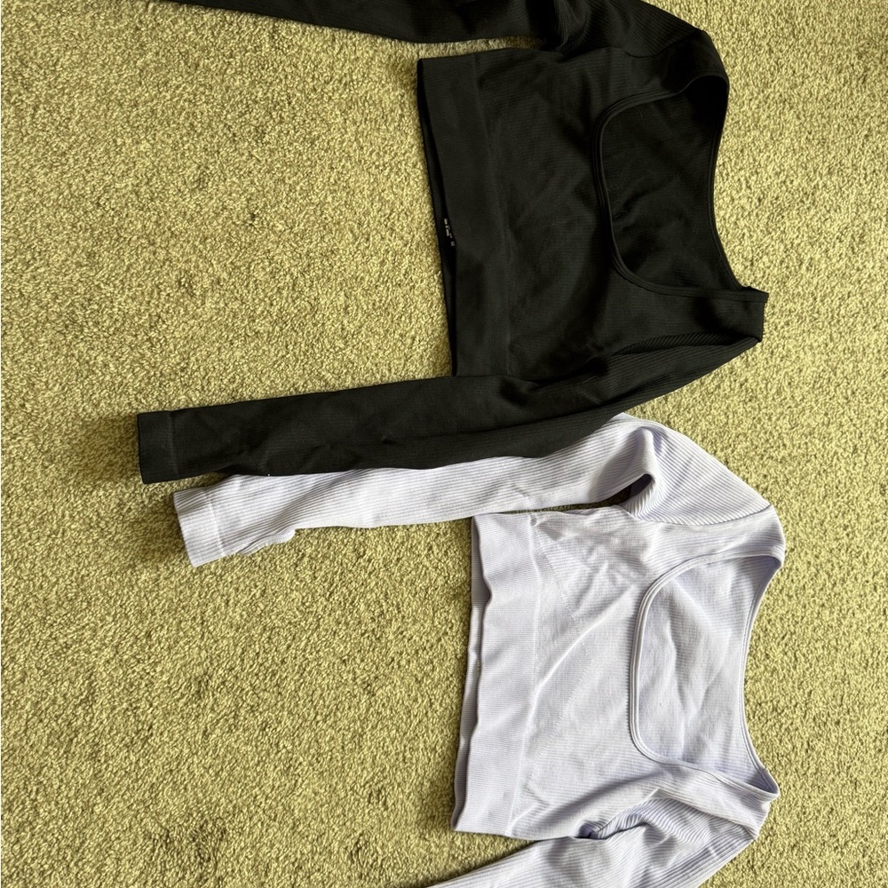 Amazon Long Sleeve Cropped Tops in Black and Light Purple